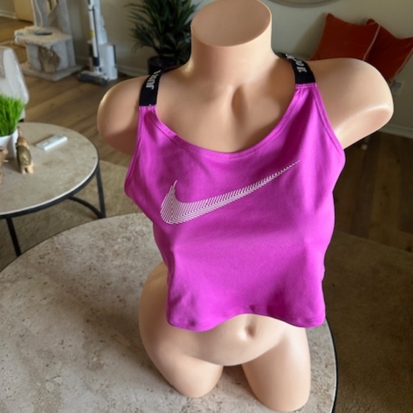 Nike women's Dry Fit XS cropped tank top pink n black. NWOT - Picture 2 of 11
